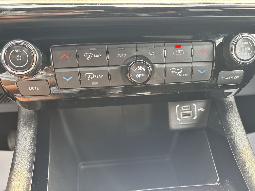Used 2025 Jeep Compass SUV
