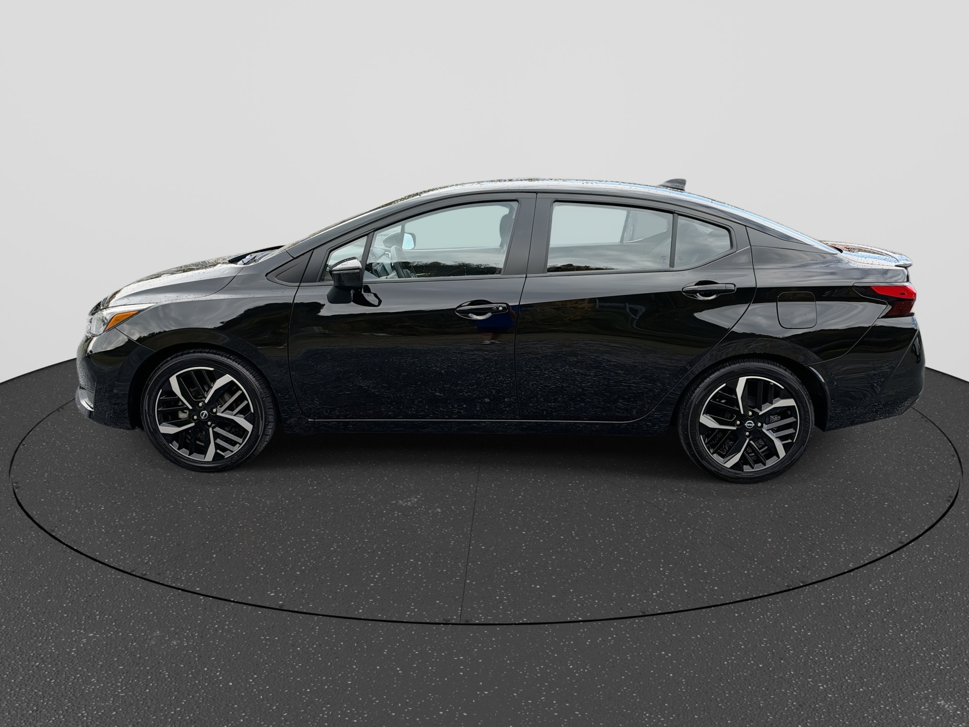 Used 2025 Nissan Versa Sedan