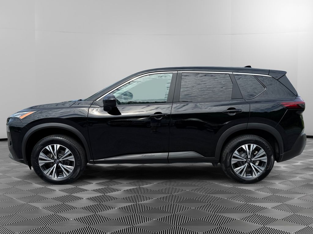 2023 Nissan Rogue SV photo 4
