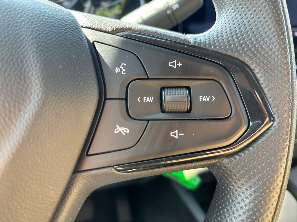 Used 2024 Chevrolet Trax SUV