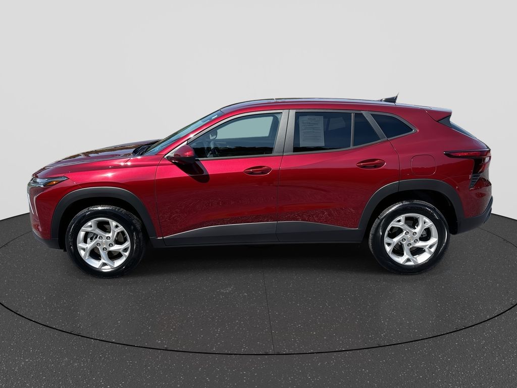Used 2024 Chevrolet Trax SUV