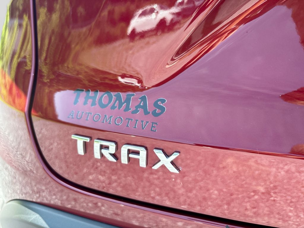Used 2024 Chevrolet Trax SUV