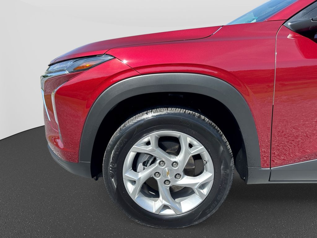 Used 2024 Chevrolet Trax SUV