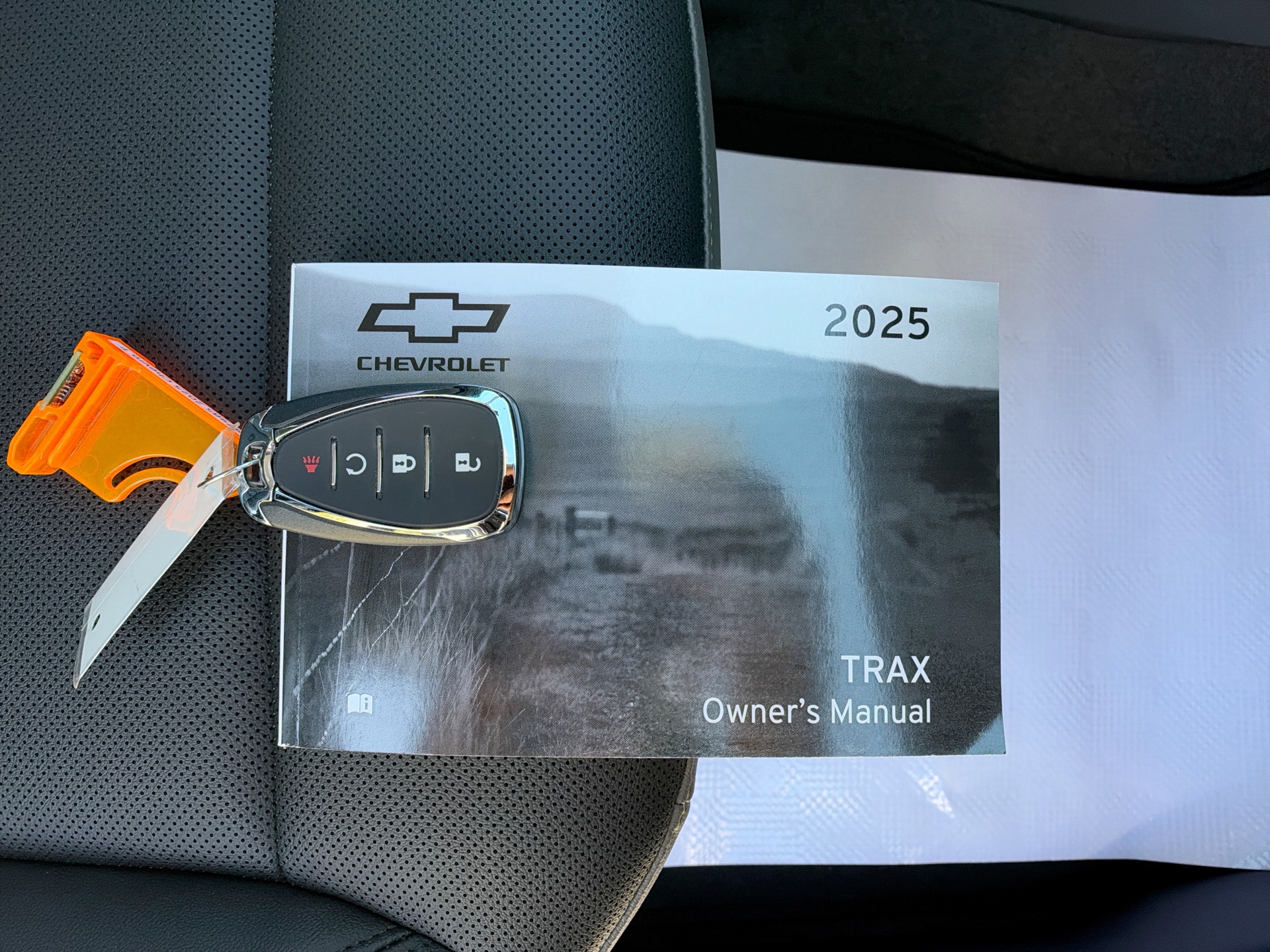 Used 2025 Chevrolet Trax SUV