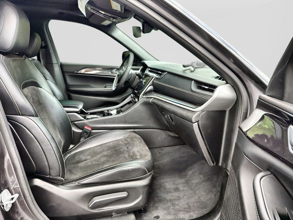 Used 2023 Jeep Grand Cherokee L SUV