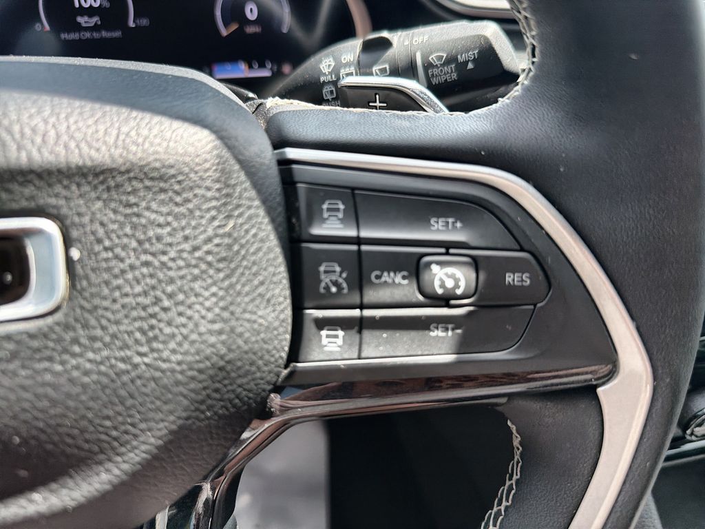 Used 2023 Jeep Grand Cherokee L SUV