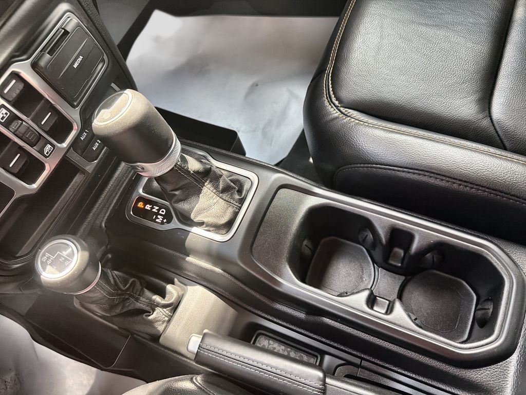 Used 2024 Jeep Wrangler SUV