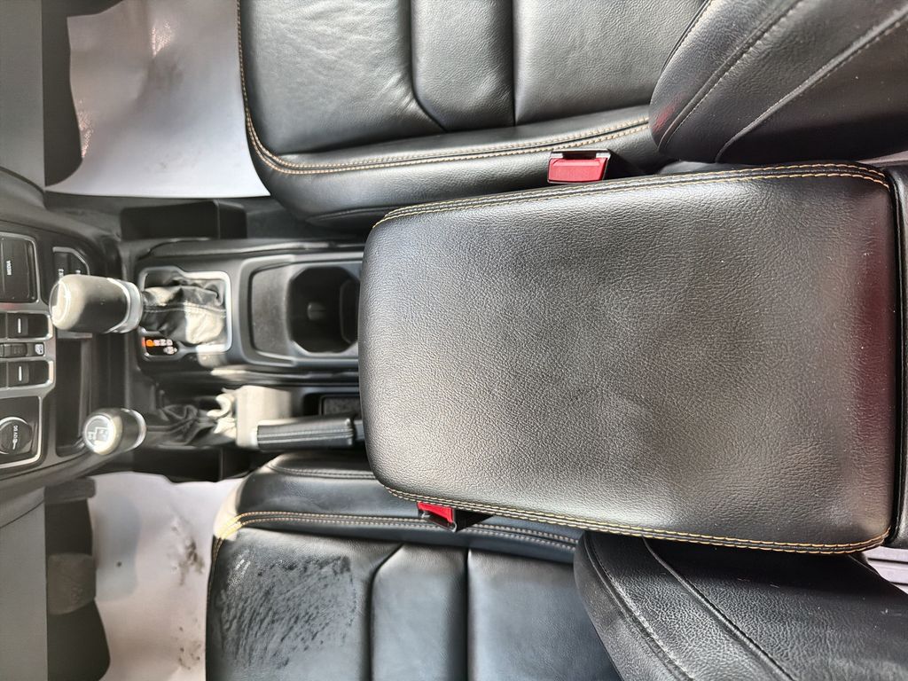 Used 2024 Jeep Wrangler SUV