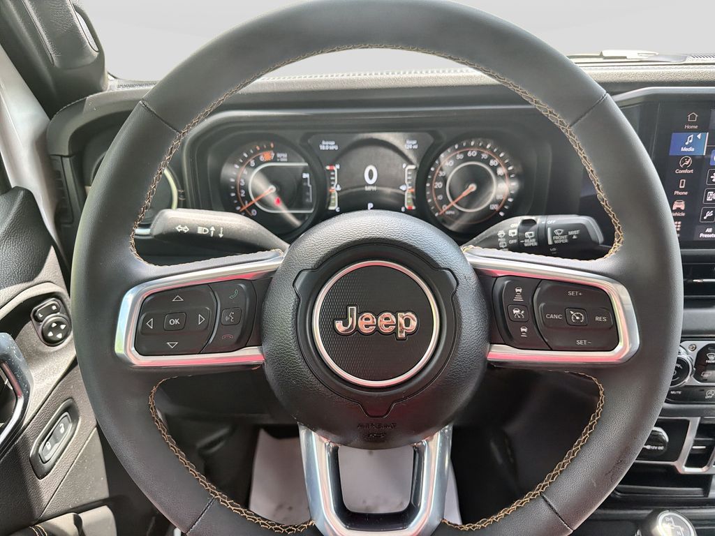Used 2024 Jeep Wrangler SUV