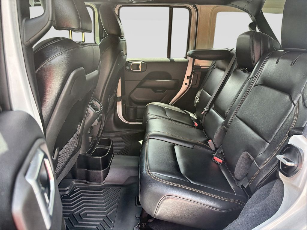 Used 2024 Jeep Wrangler SUV