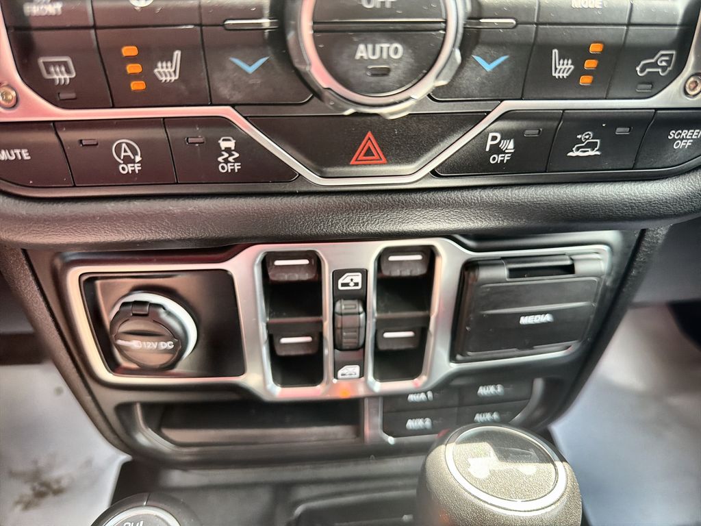 Used 2024 Jeep Wrangler SUV