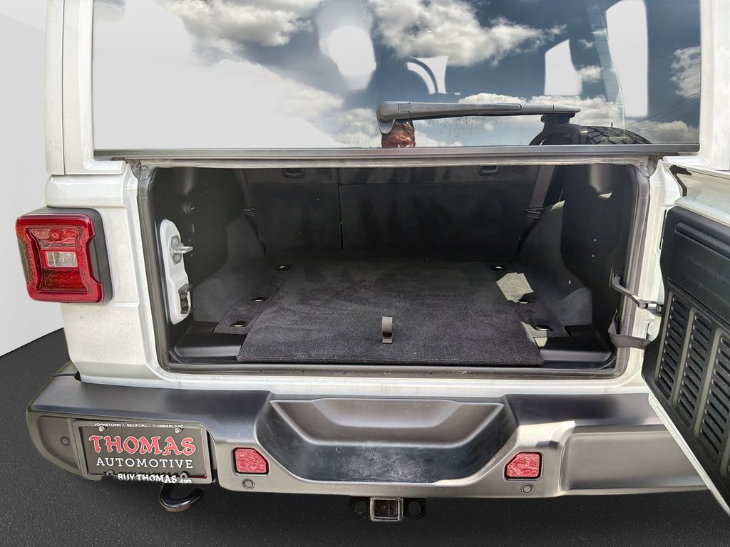 Used 2024 Jeep Wrangler SUV