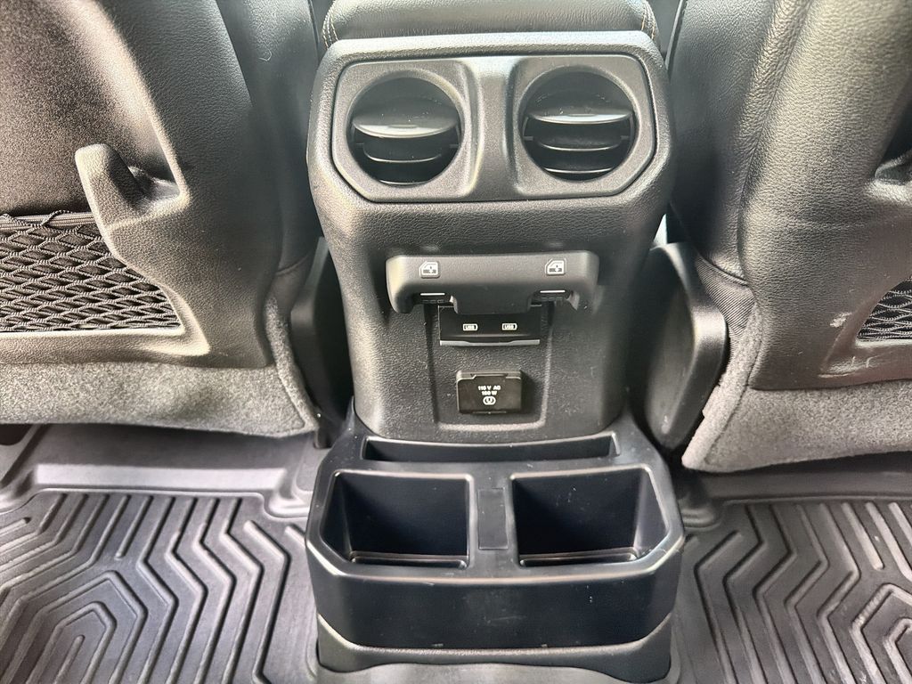 Used 2024 Jeep Wrangler SUV