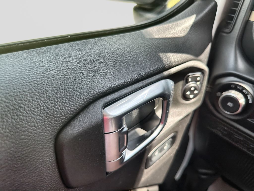 Used 2024 Jeep Wrangler SUV