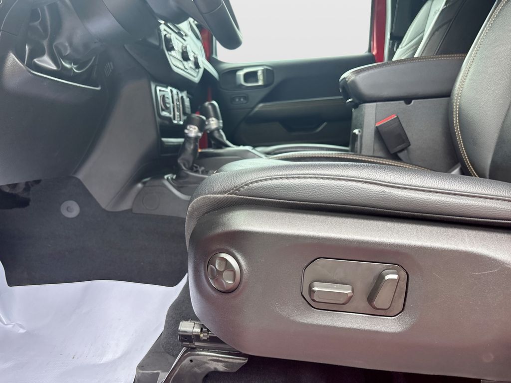 Used 2024 Jeep Wrangler SUV