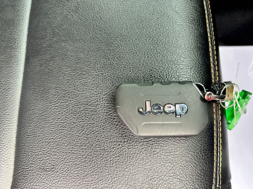 Used 2024 Jeep Wrangler SUV