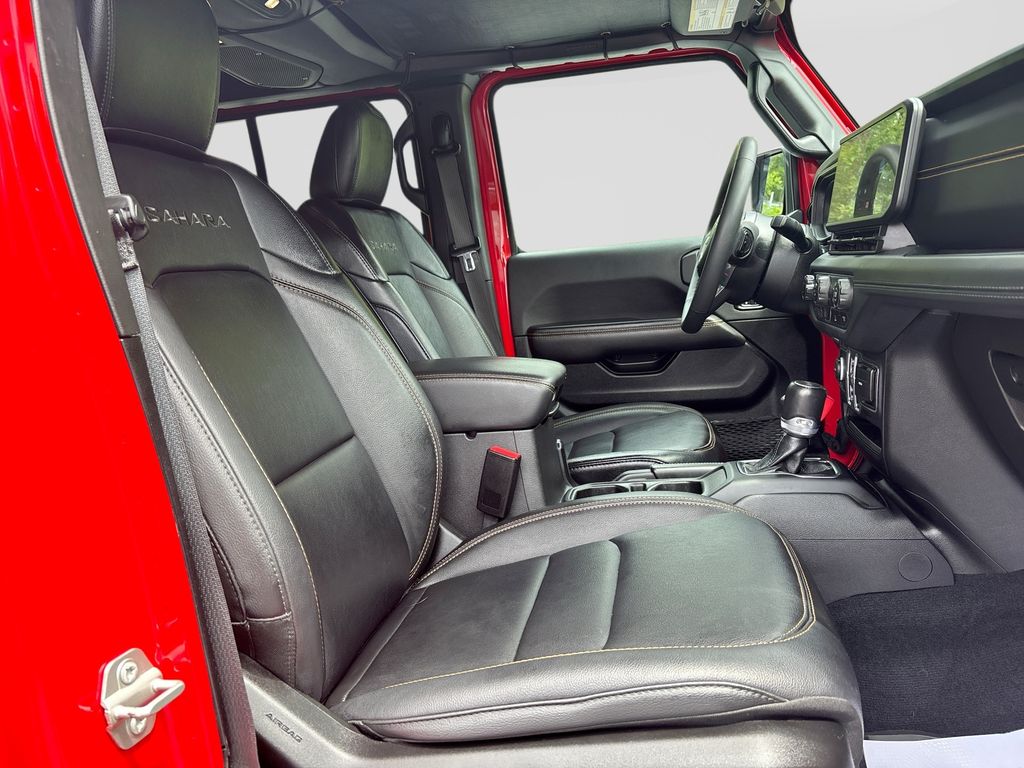 Used 2024 Jeep Wrangler SUV