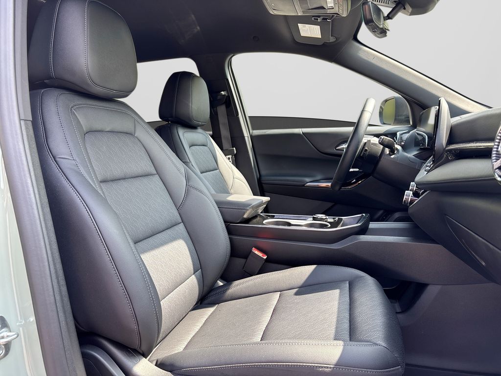 Used 2026 Chevrolet Equinox SUV