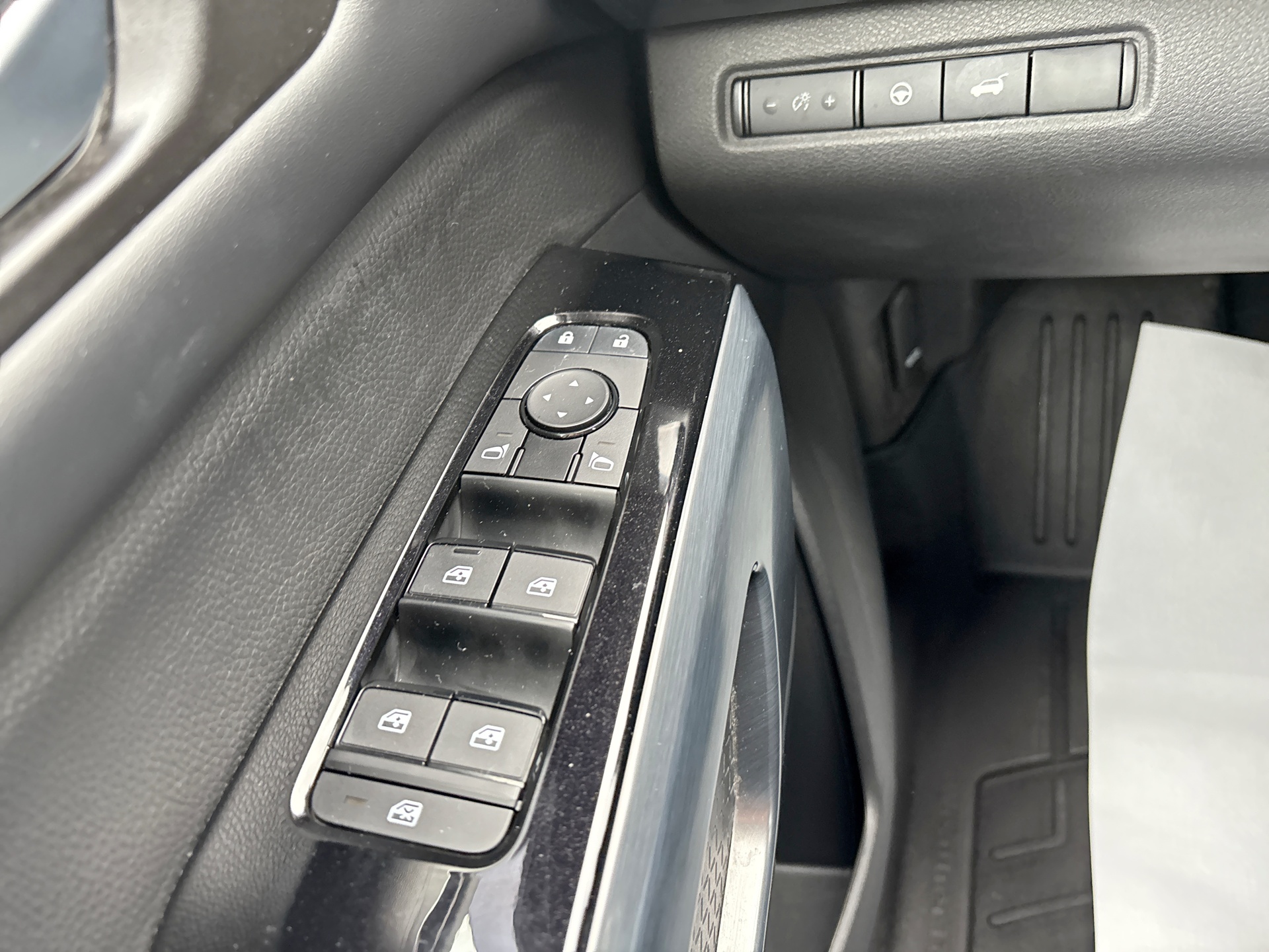 Used 2024 Nissan Pathfinder SUV