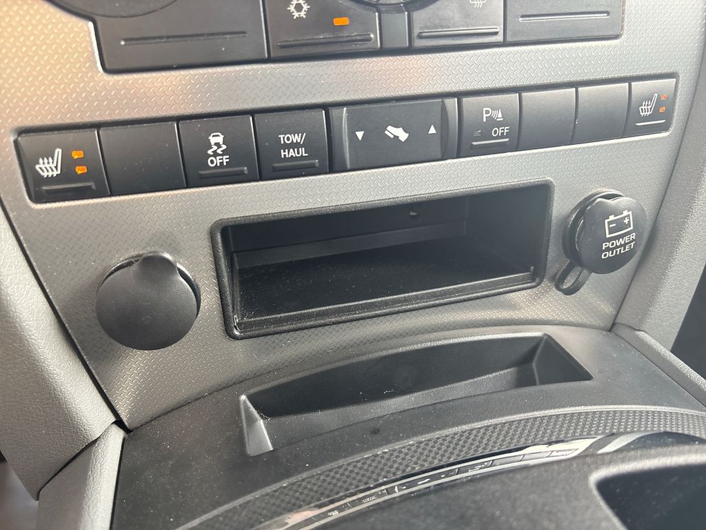Used 2006 Jeep Commander SUV