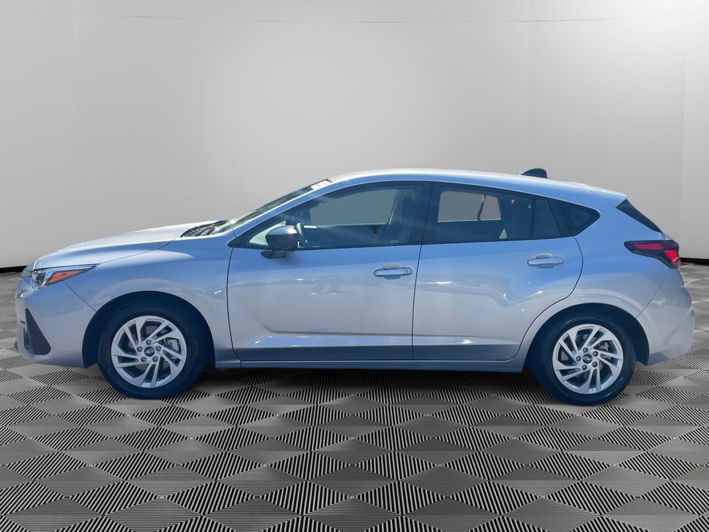 2025 Subaru Impreza Base photo 3