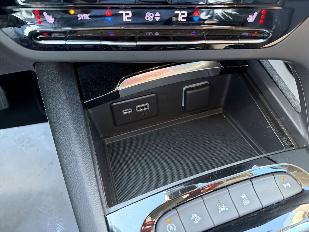 Used 2022 Buick Envision SUV