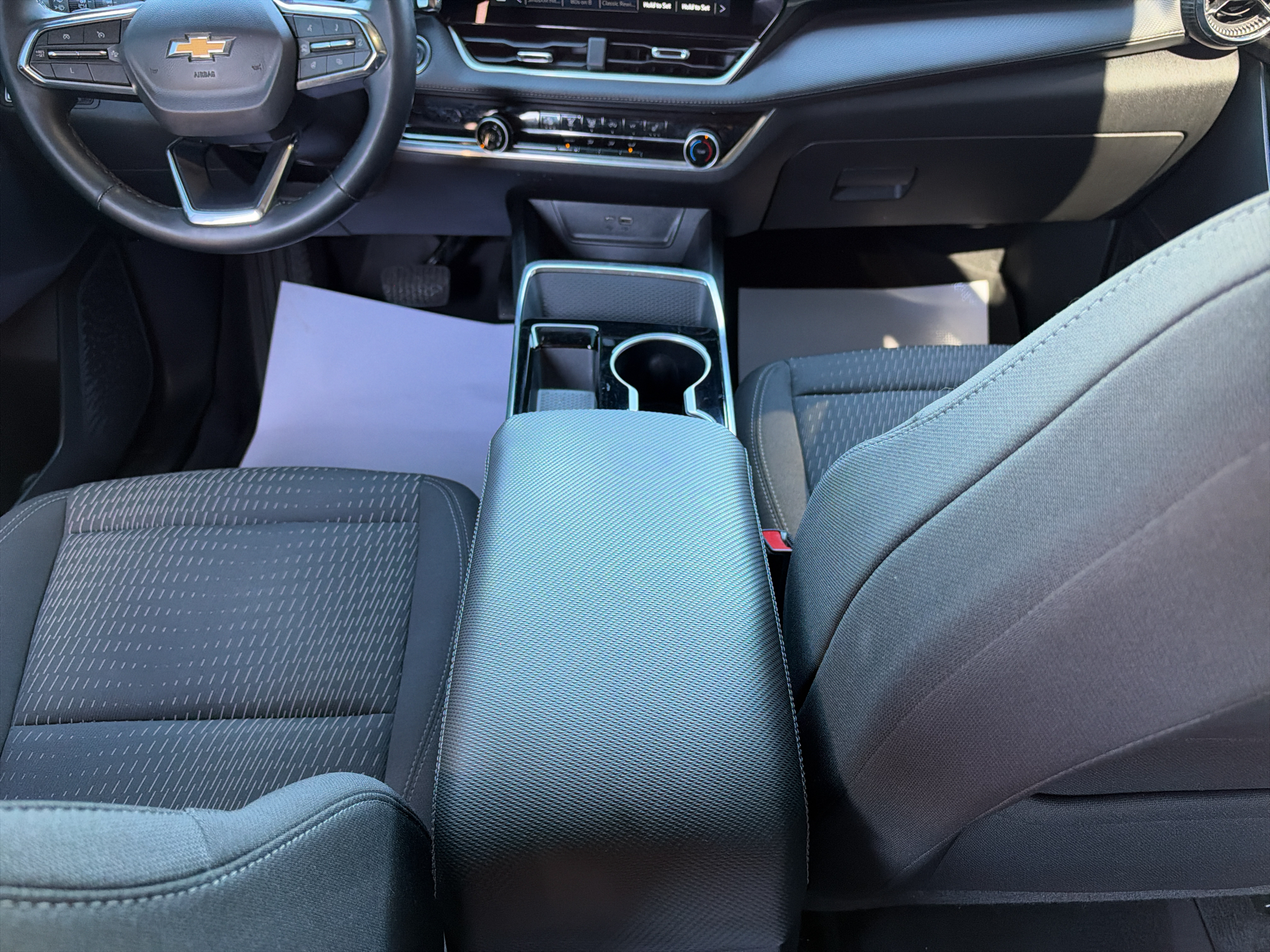 Used 2025 Chevrolet Equinox SUV