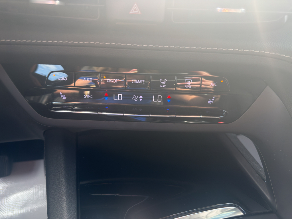 Used 2023 Buick Envision SUV