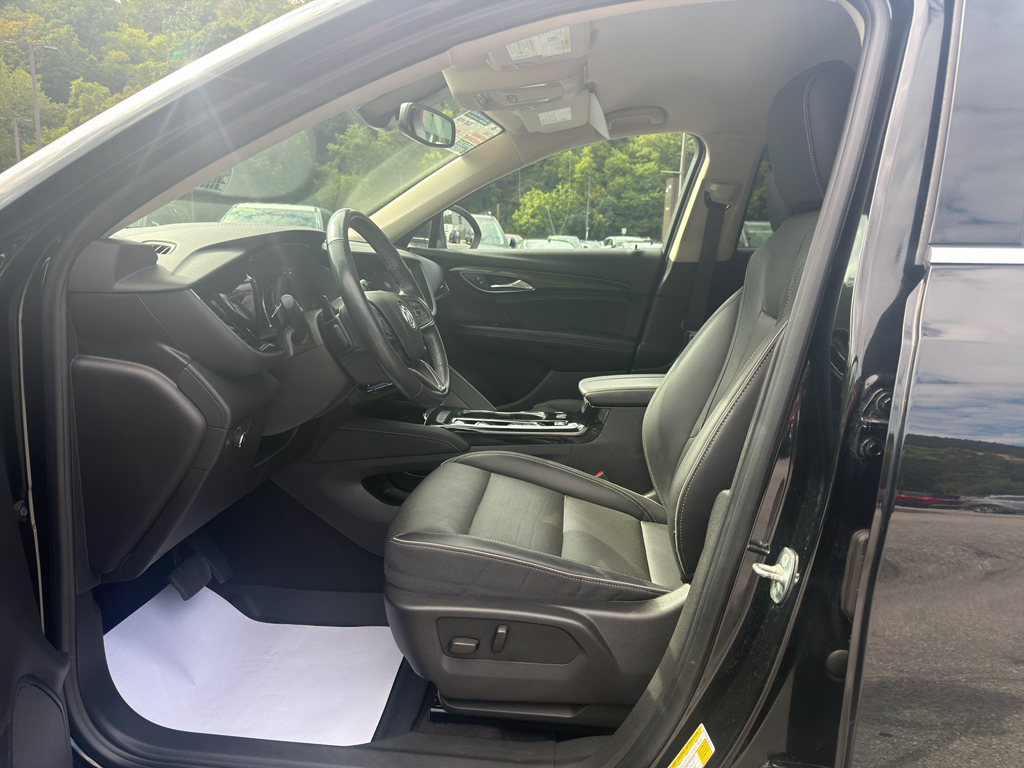 Used 2023 Buick Envision SUV