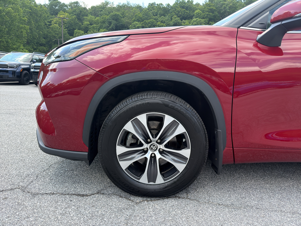 Used 2023 Toyota Highlander SUV