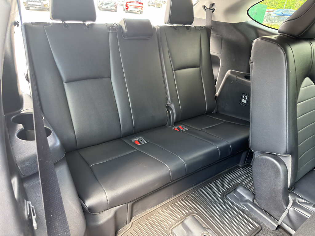 Used 2023 Toyota Highlander SUV