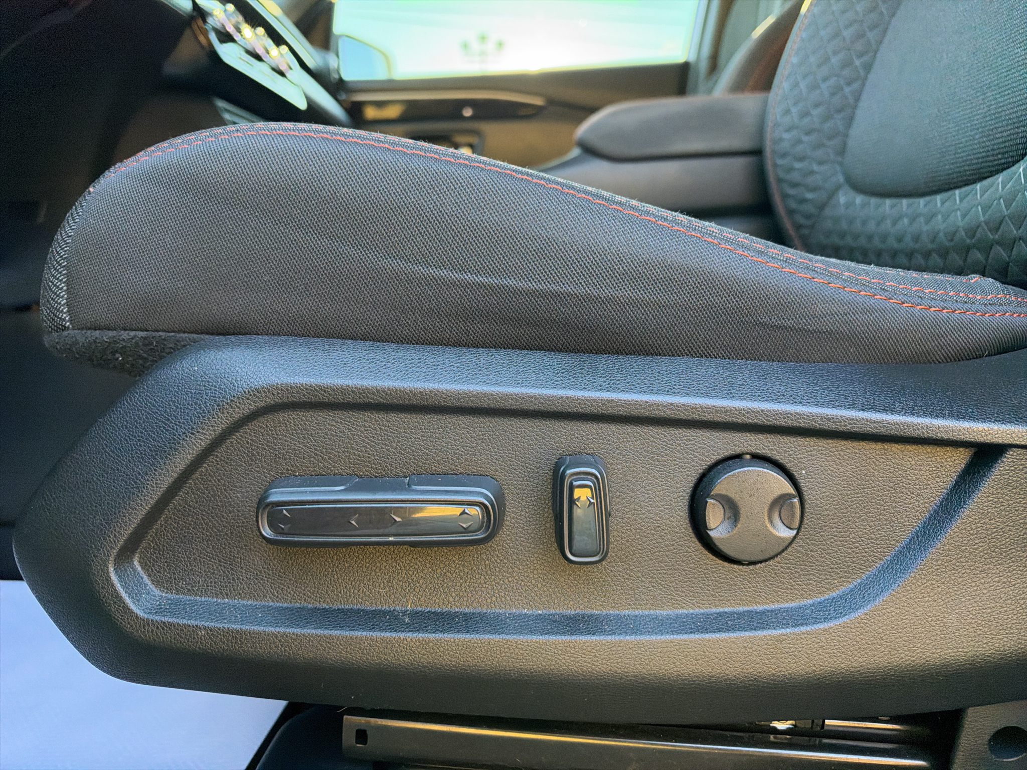 Used 2025 Honda Pilot SUV