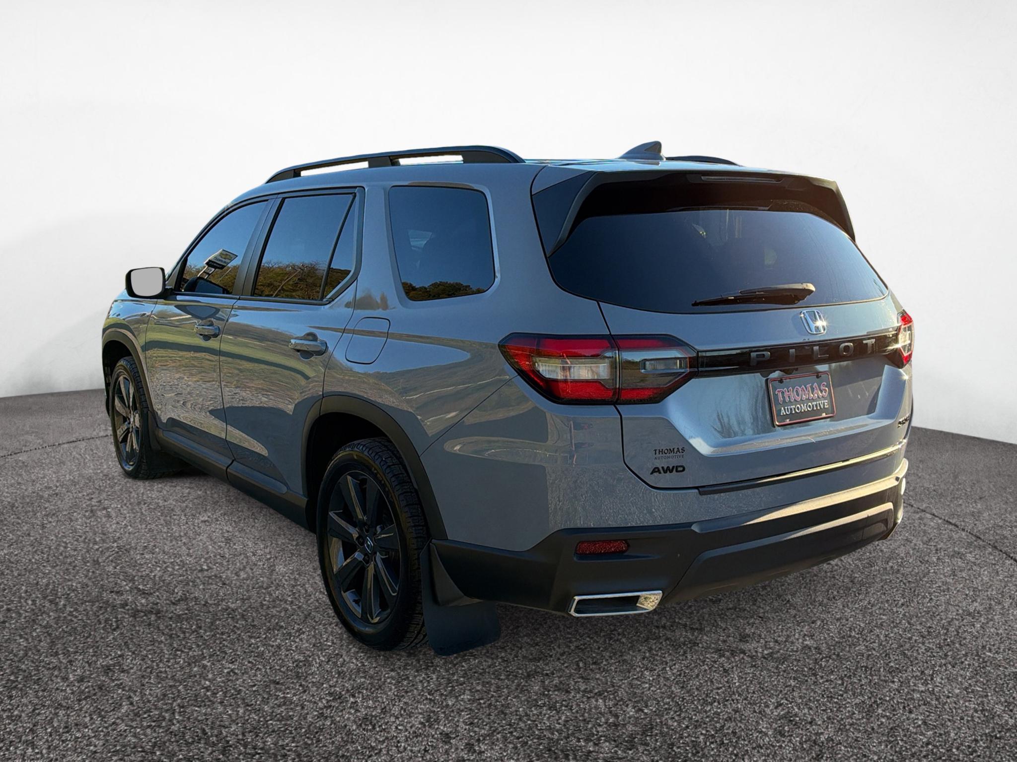 Used 2025 Honda Pilot SUV