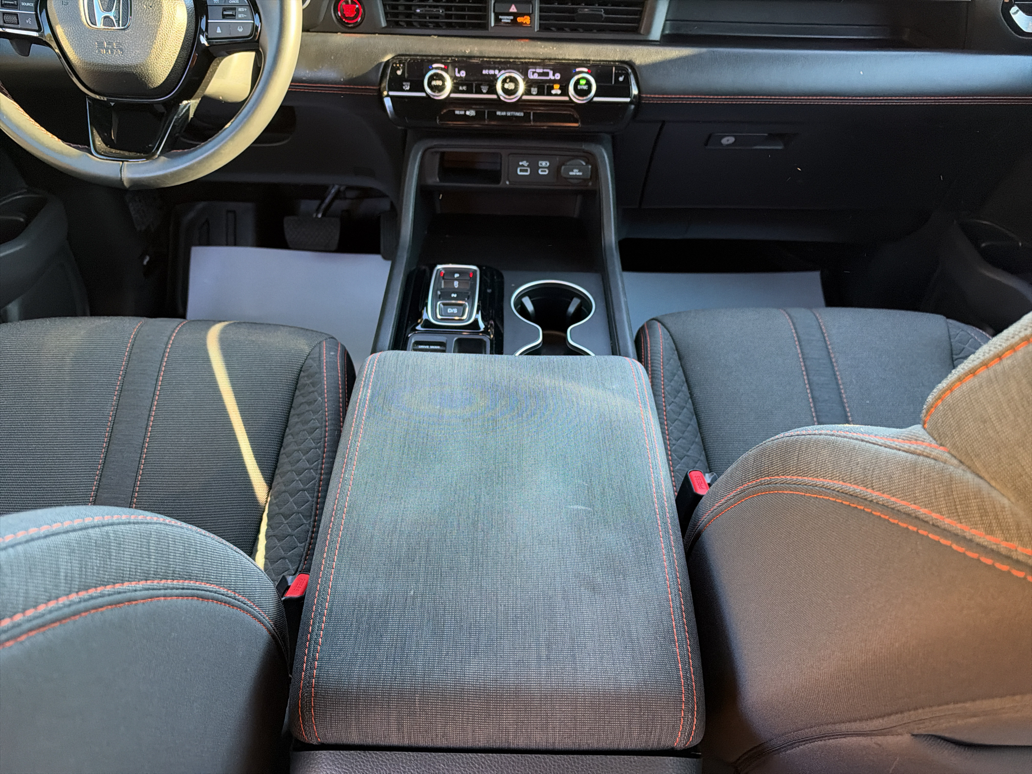 Used 2025 Honda Pilot SUV