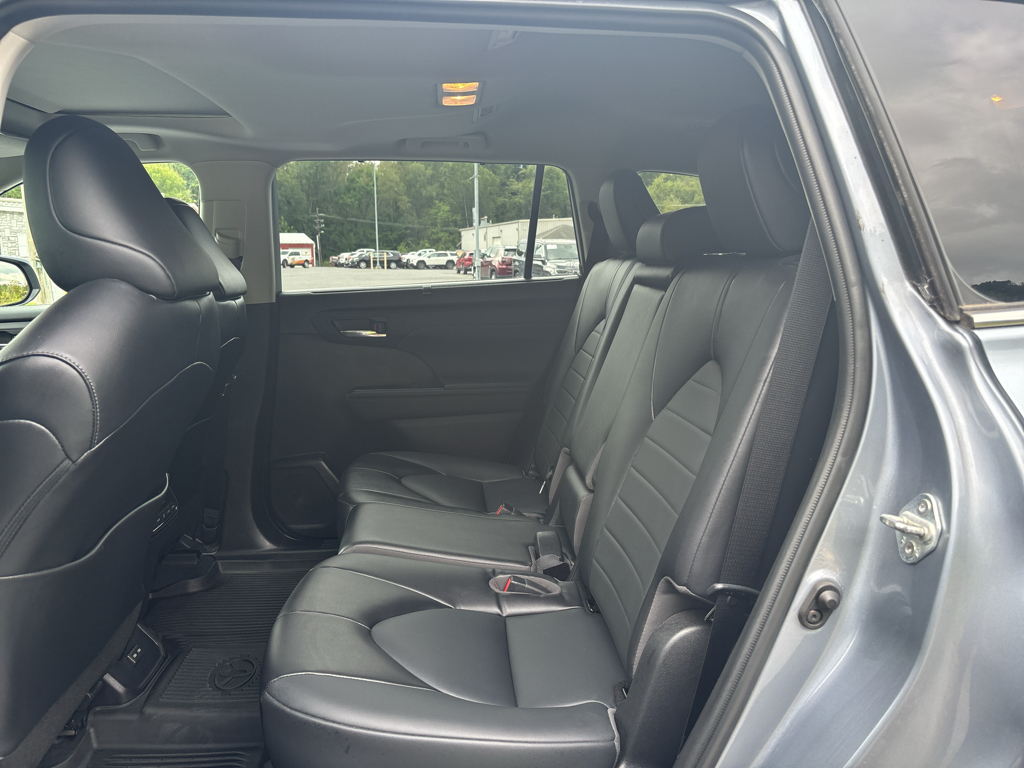 Used 2022 Toyota Highlander SUV