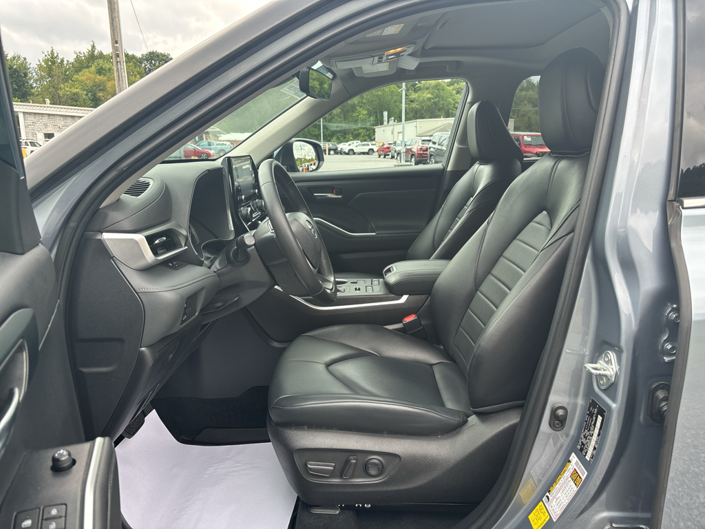 Used 2022 Toyota Highlander SUV