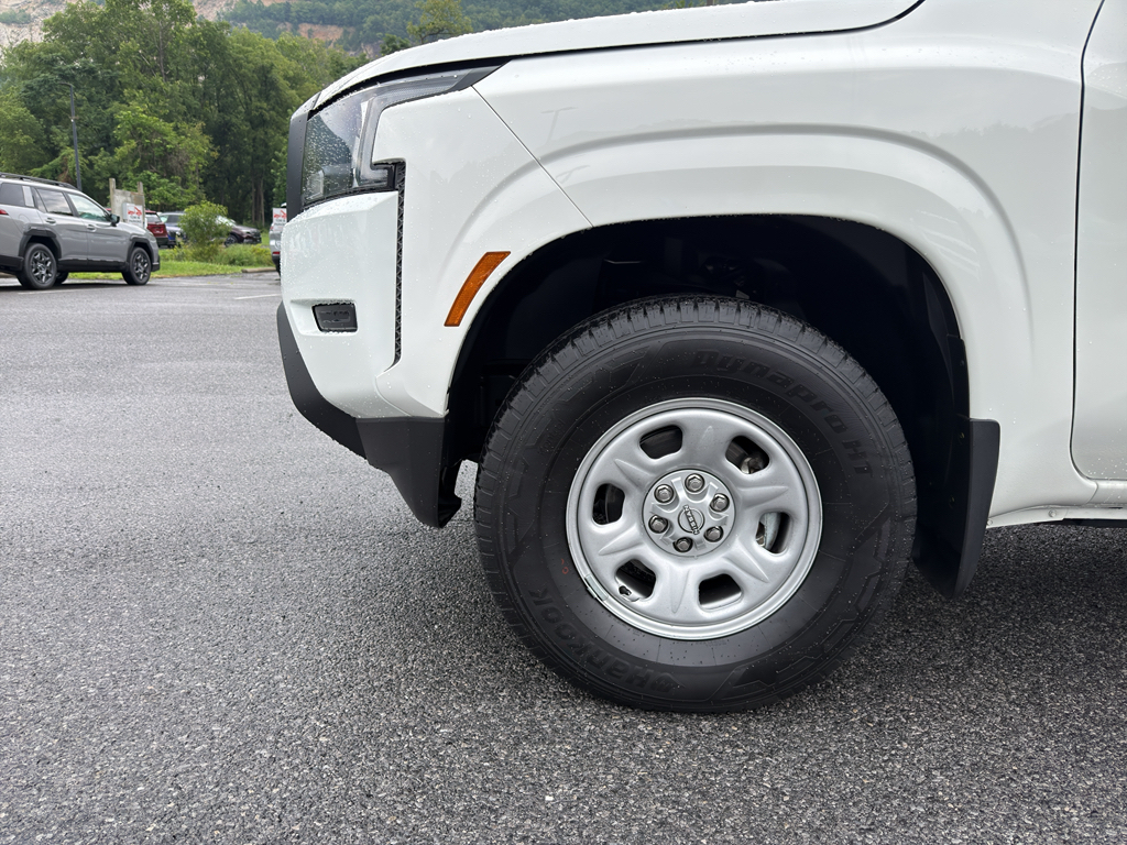 Used 2024 Nissan Frontier Truck
