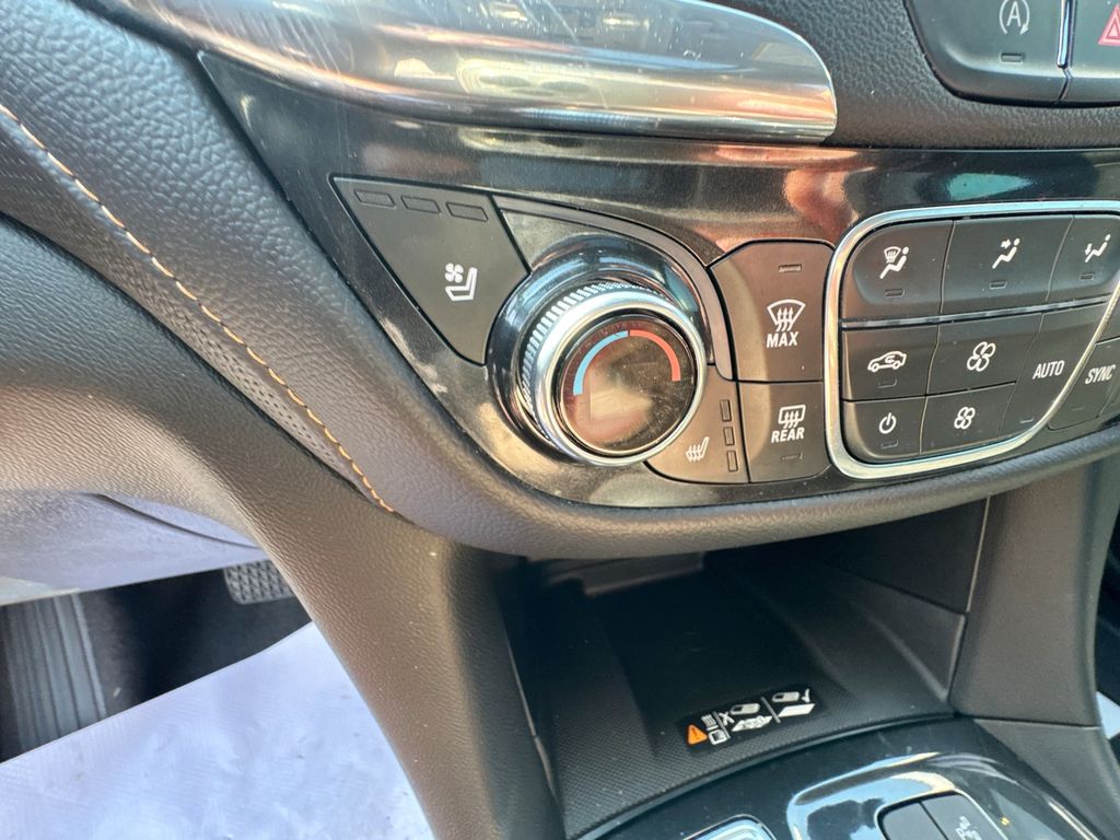 Used 2023 Chevrolet Equinox SUV