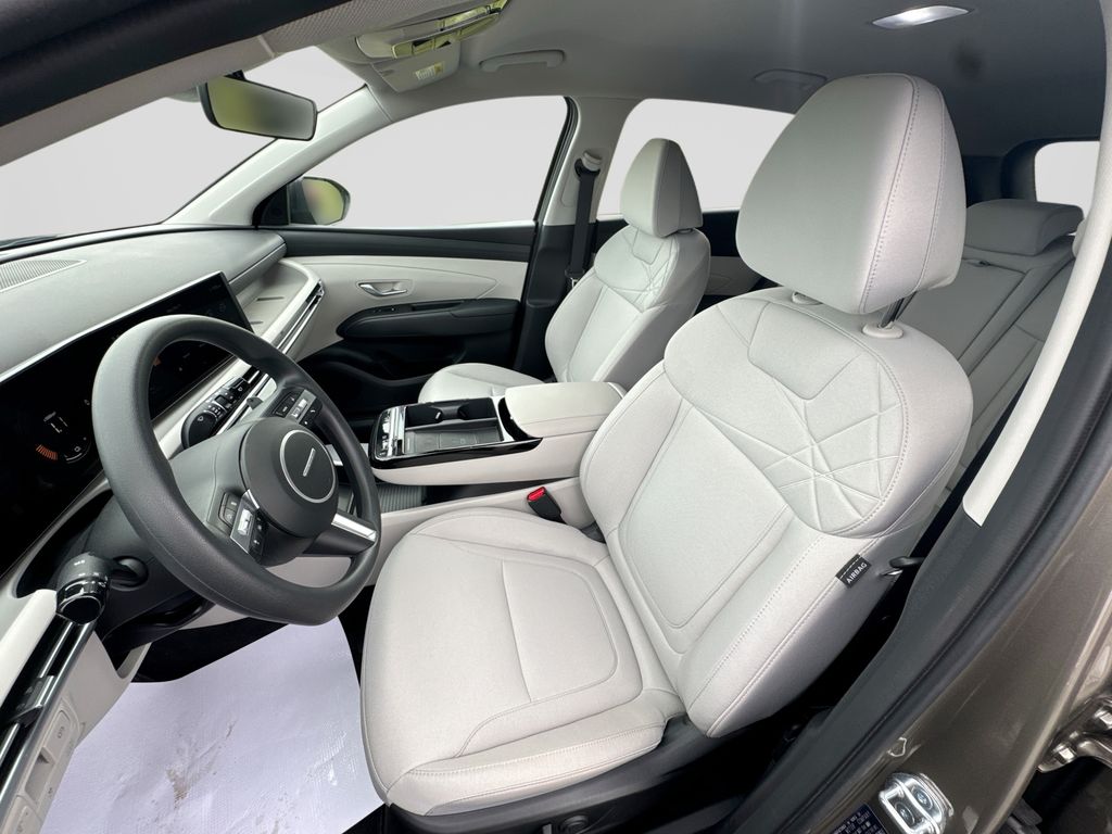 Used 2025 Hyundai Tucson Hybrid SUV
