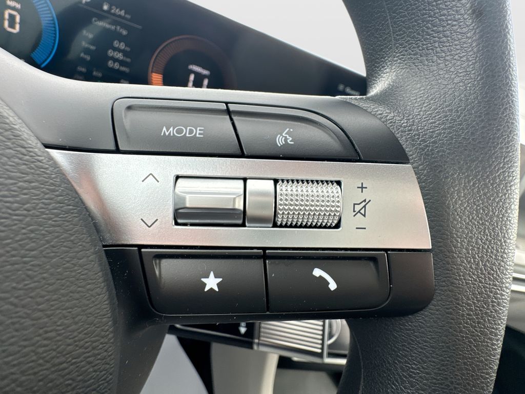 Used 2025 Hyundai Tucson Hybrid SUV