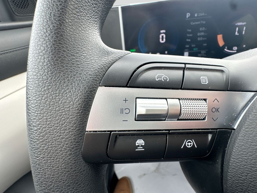 Used 2025 Hyundai Tucson Hybrid SUV