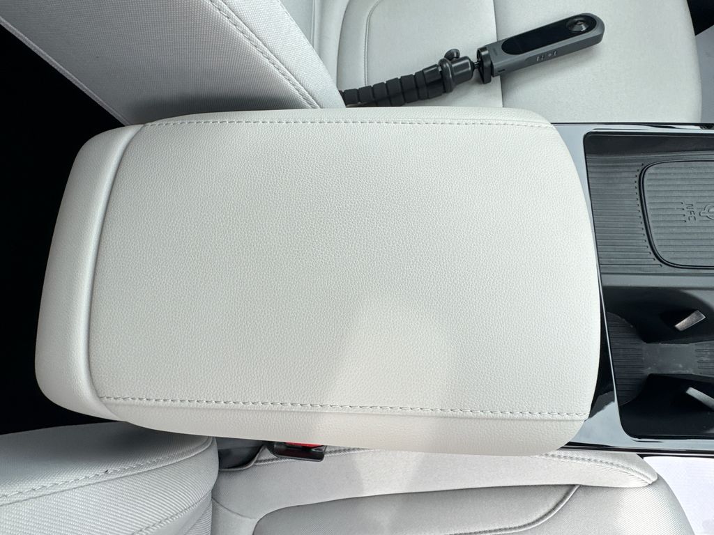 Used 2025 Hyundai Tucson Hybrid SUV