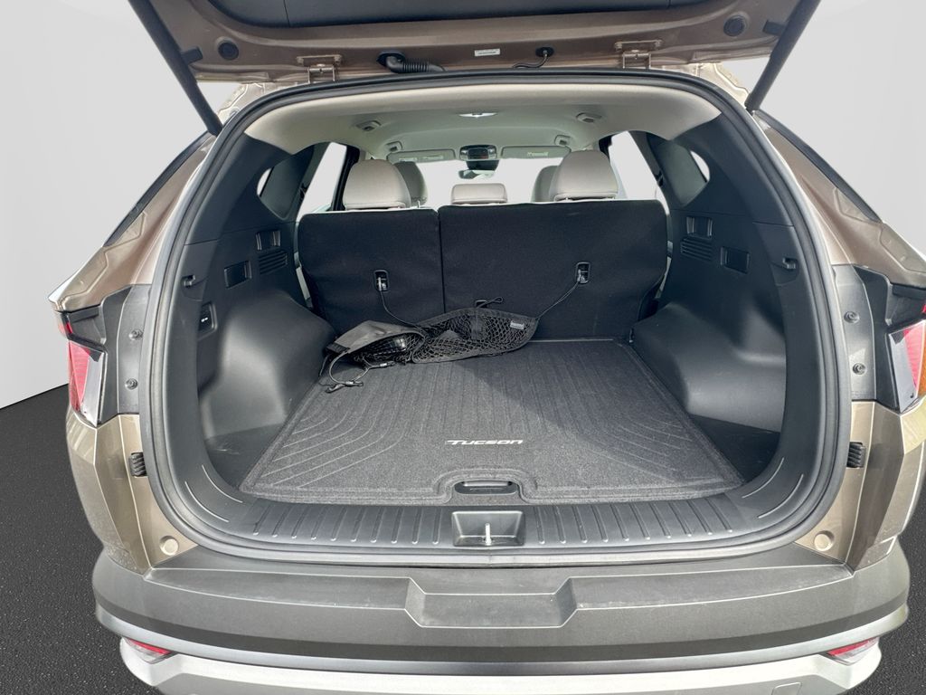 Used 2025 Hyundai Tucson Hybrid SUV