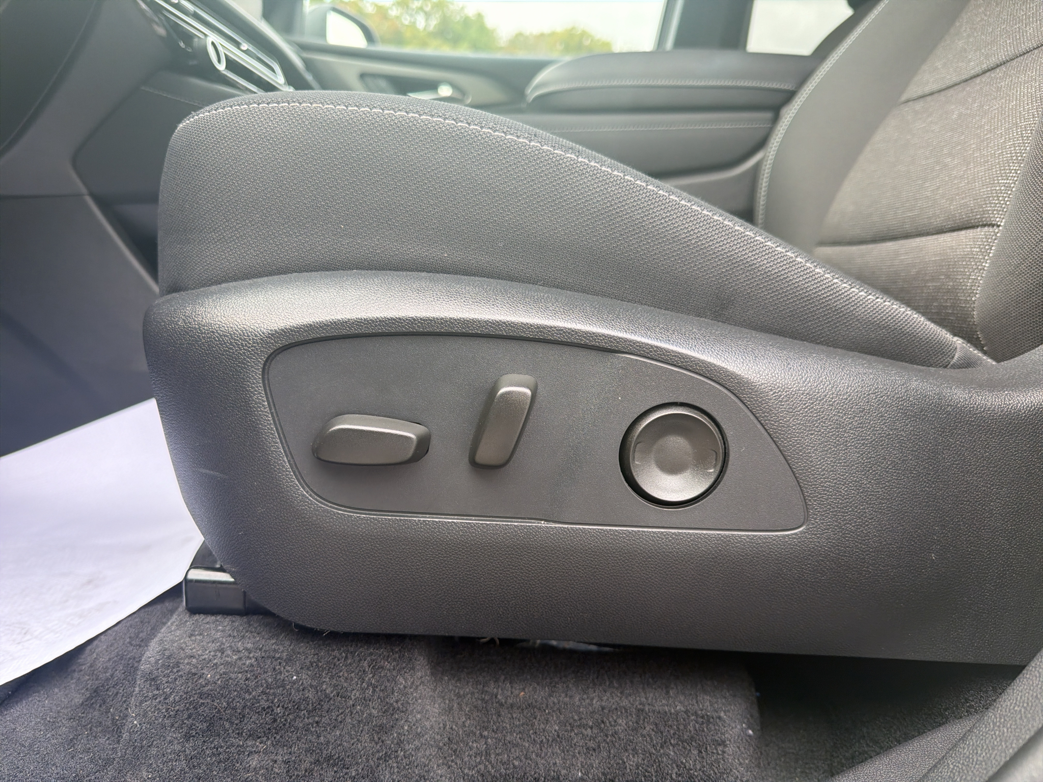 Used 2026 Chevrolet Traverse SUV