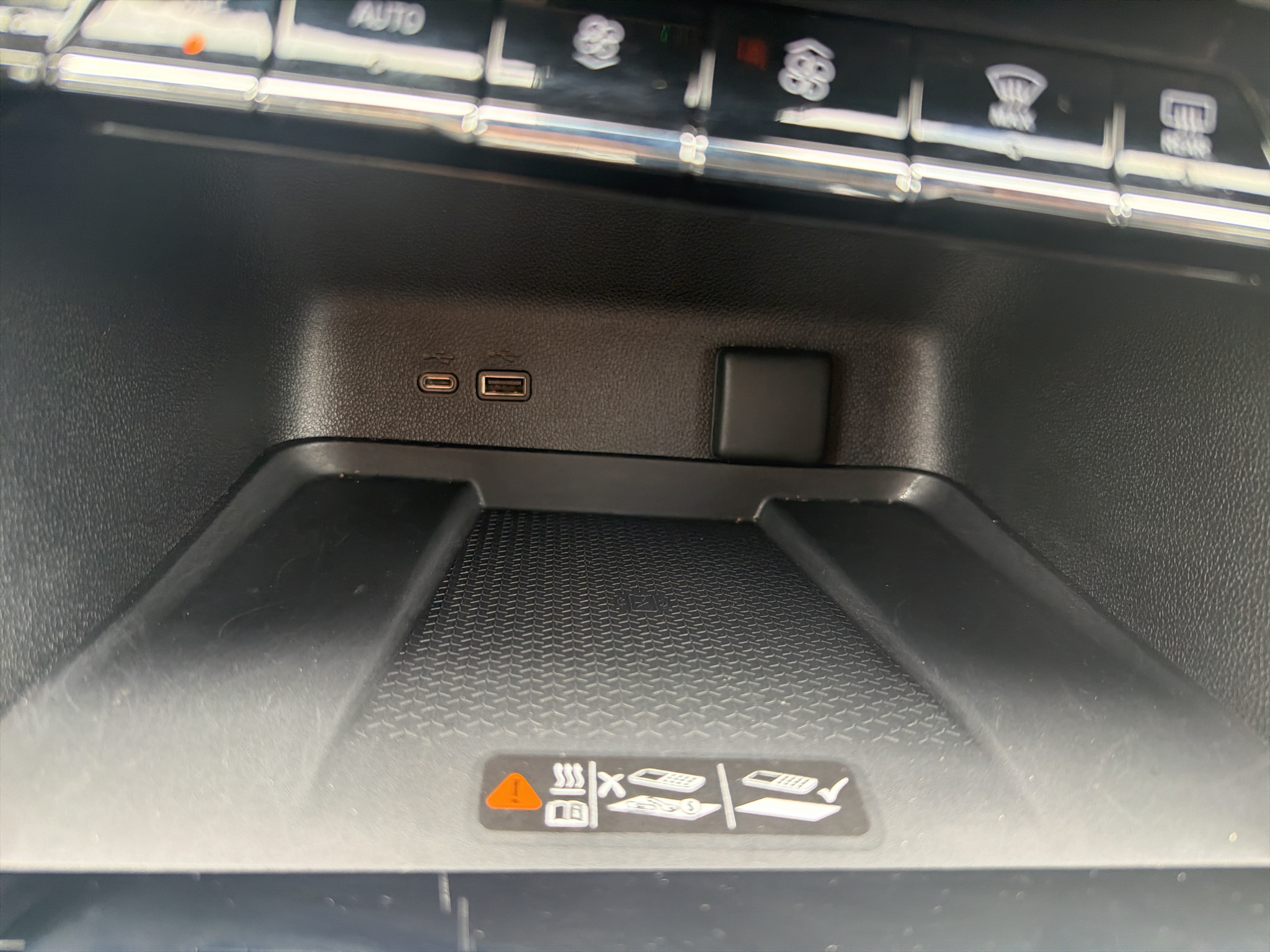 Used 2026 Chevrolet Traverse SUV