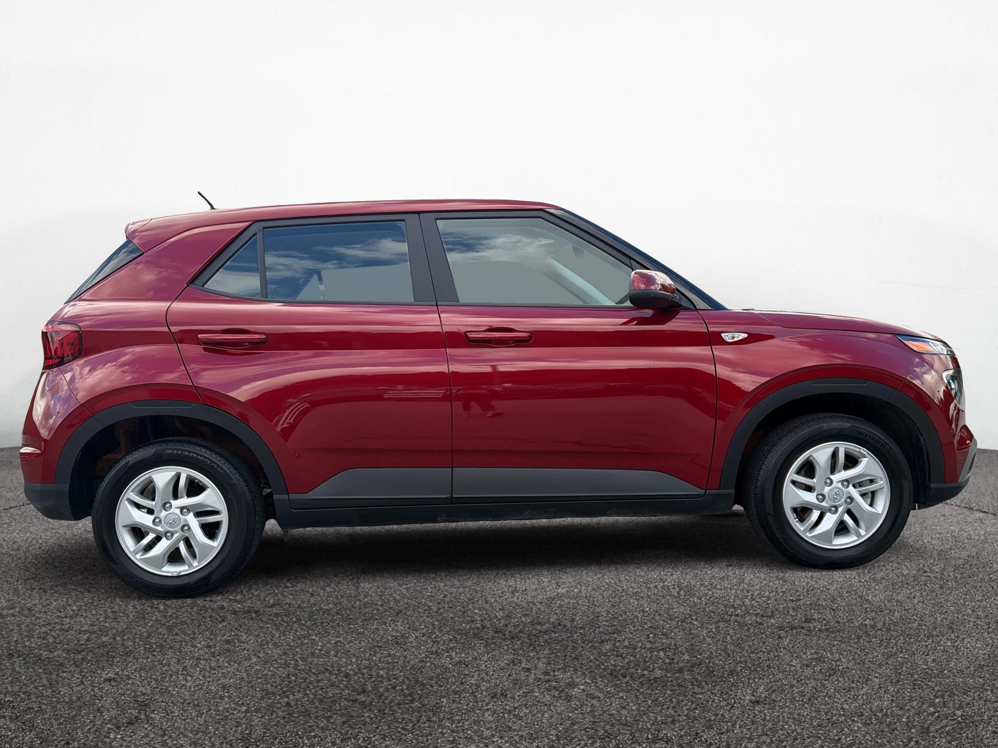 Used 2025 Hyundai Venue SUV