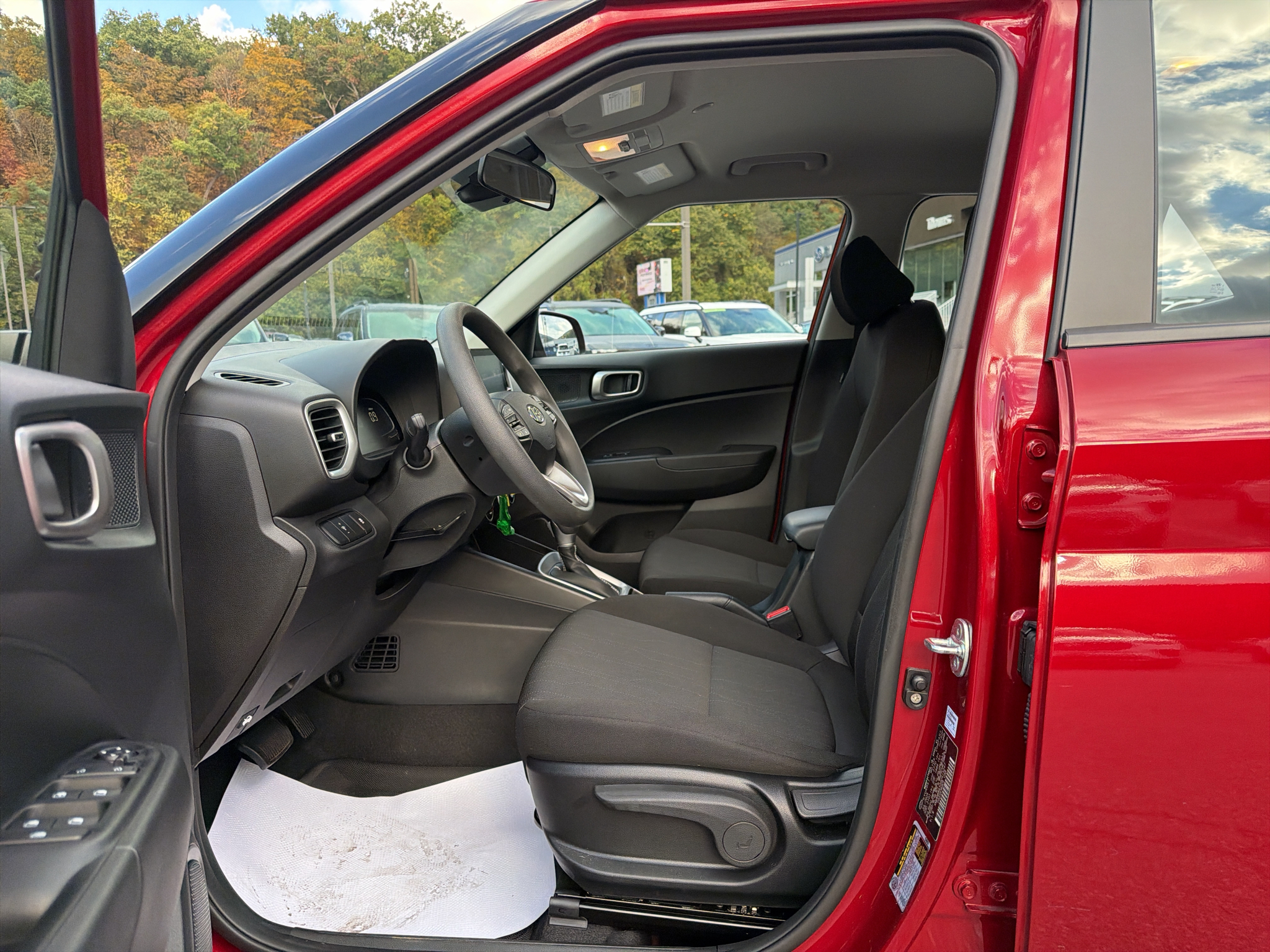 Used 2025 Hyundai Venue SUV