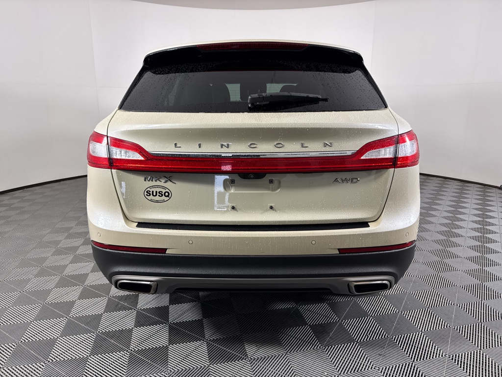 Used 2018 Ivory Pearl Metallic Tri-Coat Lincoln Reserve image 11