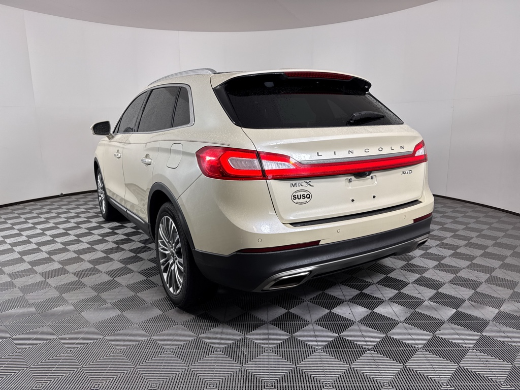 Used 2018 Ivory Pearl Metallic Tri-Coat Lincoln Reserve image 17