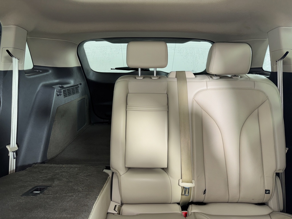 Used 2018 Ivory Pearl Metallic Tri-Coat Lincoln Reserve image 6